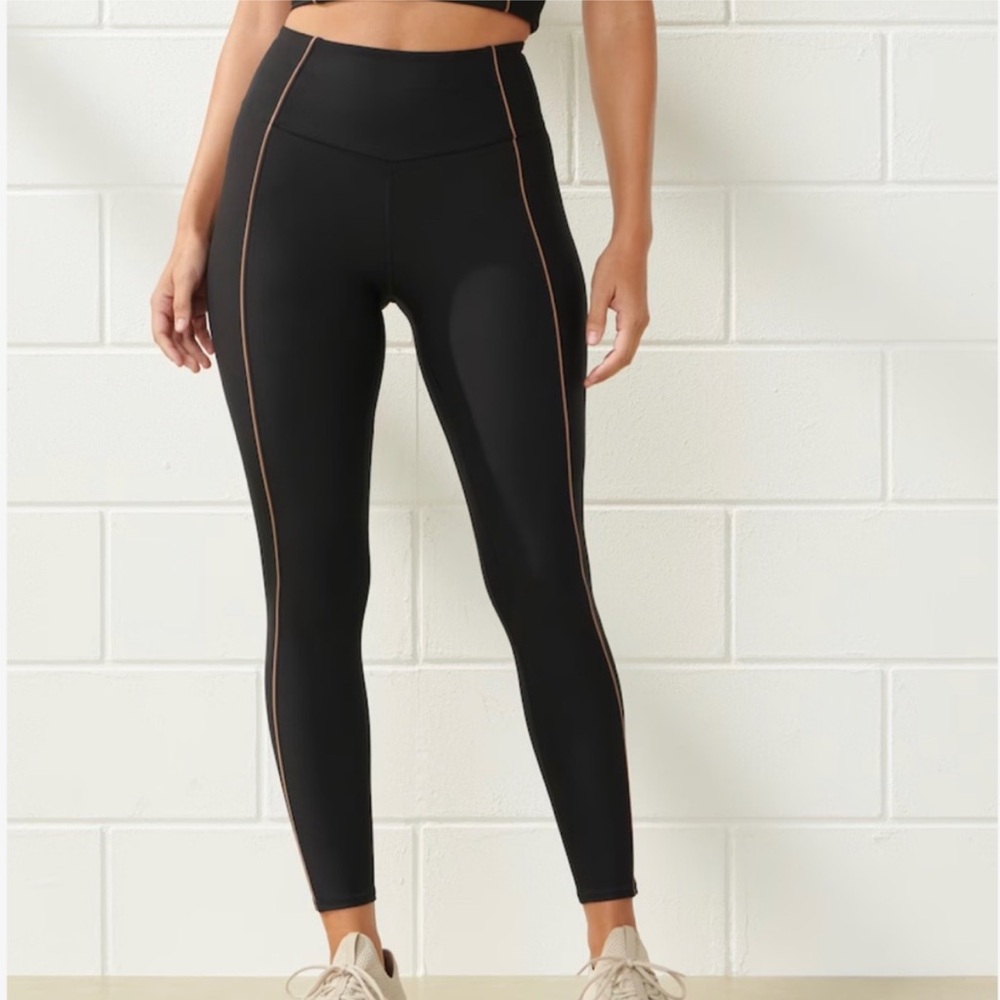 Abercrombie & Fitch YPB sculptLUX Curve Love 7/8-Length Leggings